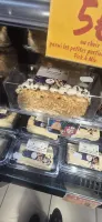 🍰 Craquez pour nos bûches de Noël ! 🎄✨
